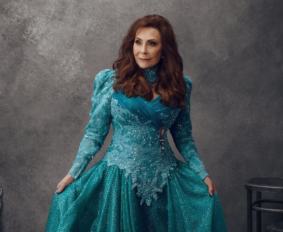 Loretta+Lynn%3A+The+Story+of+Her+Family+and+Life